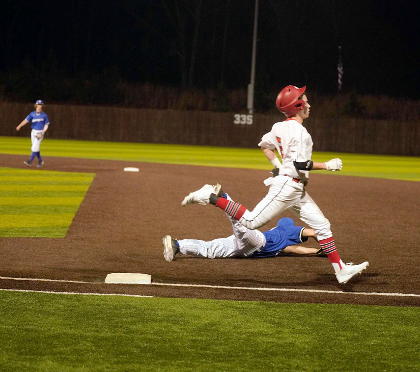 Warriors fall to Vikings